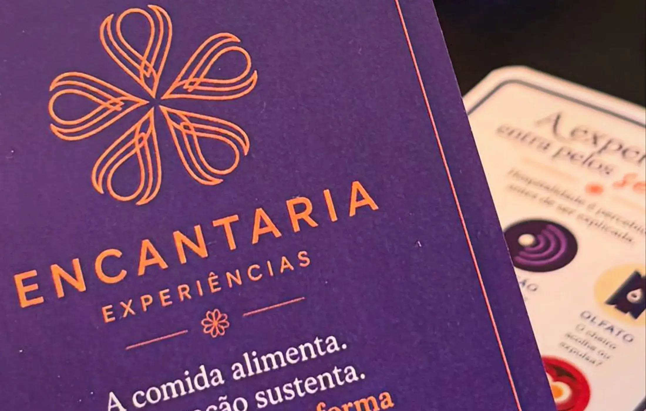 Material da Encantaria Experiências com cartão sobre presença e serviço em memória